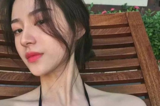 大批明星集体翻车董宇辉遭遇网友：这一次狼真的来了